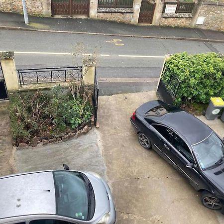 3 Pieces Calme, Terrasse Et Parking Prive Lejlighed Courcouronnes Eksteriør billede